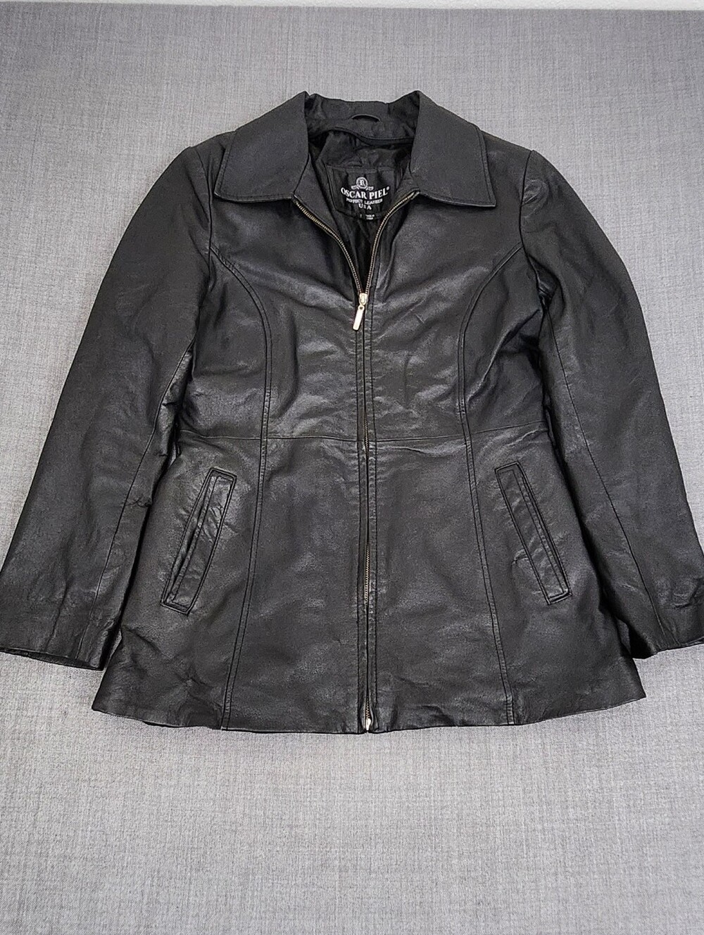 Oscar Piel Sleek Black Leather Zip Up Collard Jacket.  Small